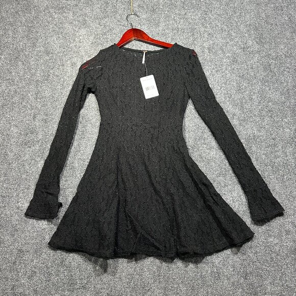 Free People Dresses & Skirts - Free People Dress Womens XS Black Lace Aline Lined Bell Cuff Sleeve NEW Skater